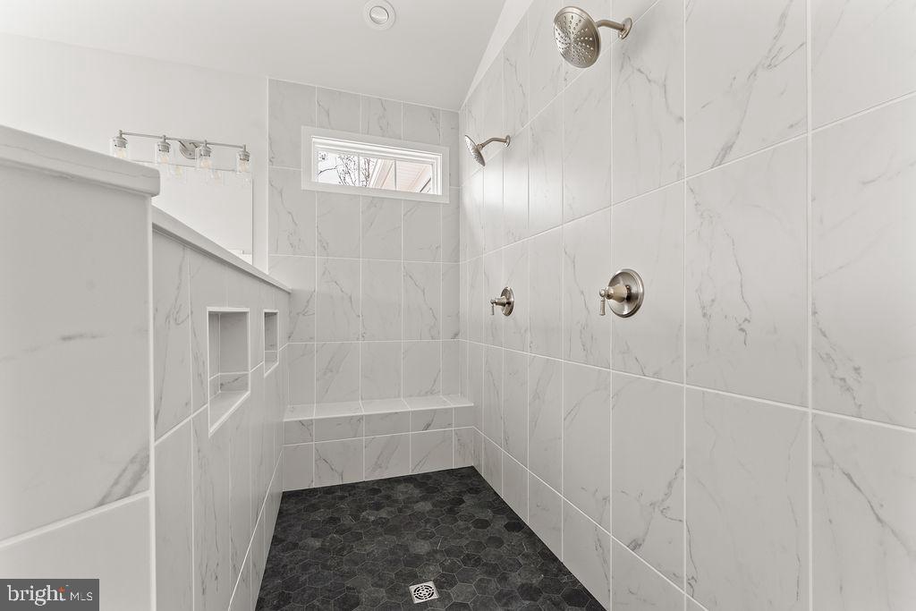 5903 COPPER MILL DRIVE