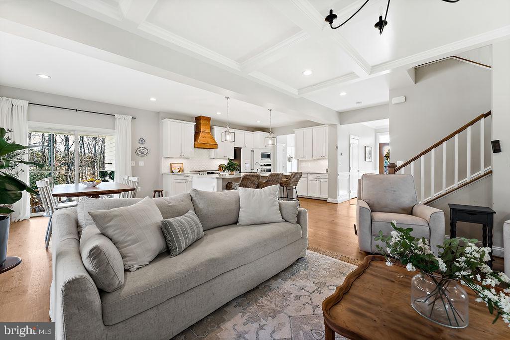 7701 RIPARIAN COURT