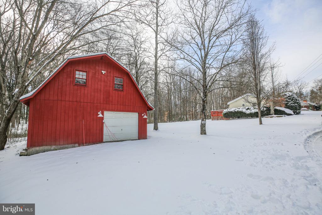 7032 OLD PLANK ROAD