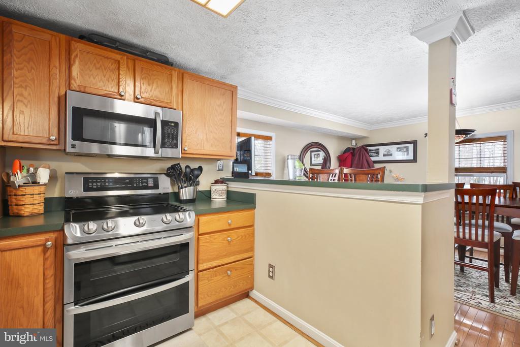 7032 OLD PLANK ROAD