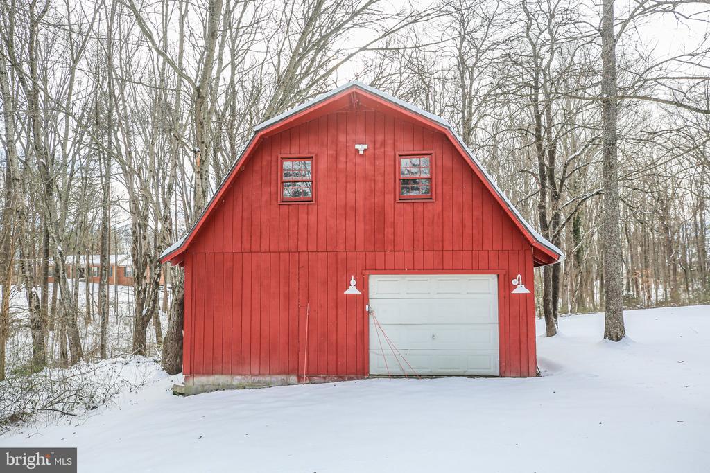 7032 OLD PLANK ROAD