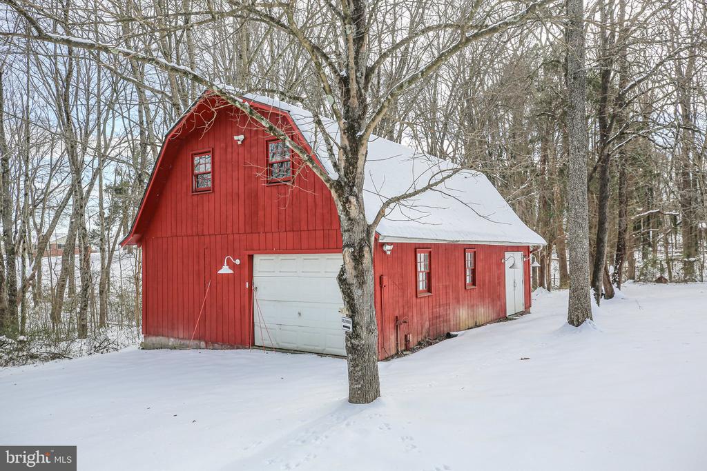 7032 OLD PLANK ROAD