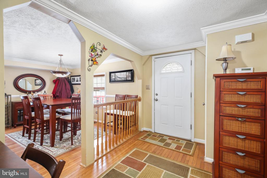 7032 OLD PLANK ROAD