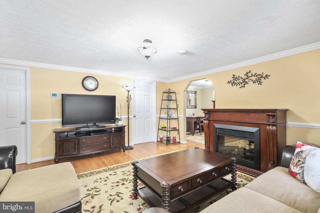 7032 OLD PLANK ROAD