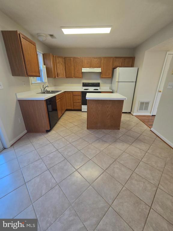 4113 CANOPY WAY
