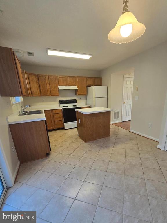 4113 CANOPY WAY