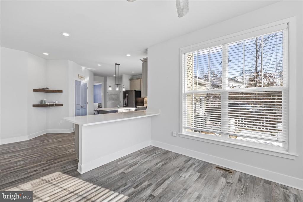 9102 ROYAL COURT