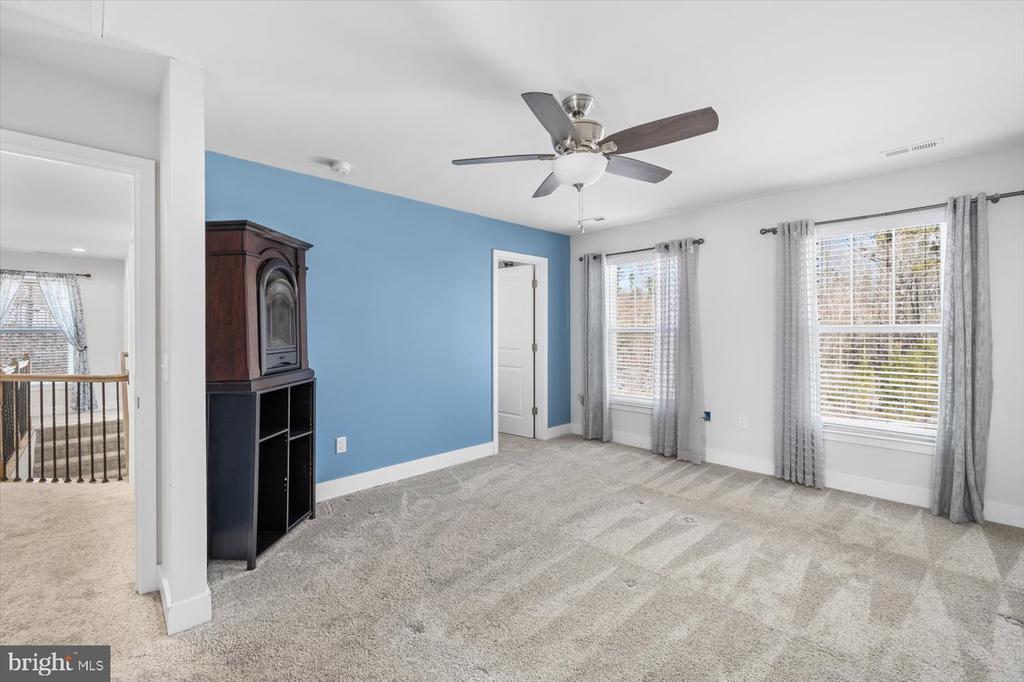 9102 ROYAL COURT