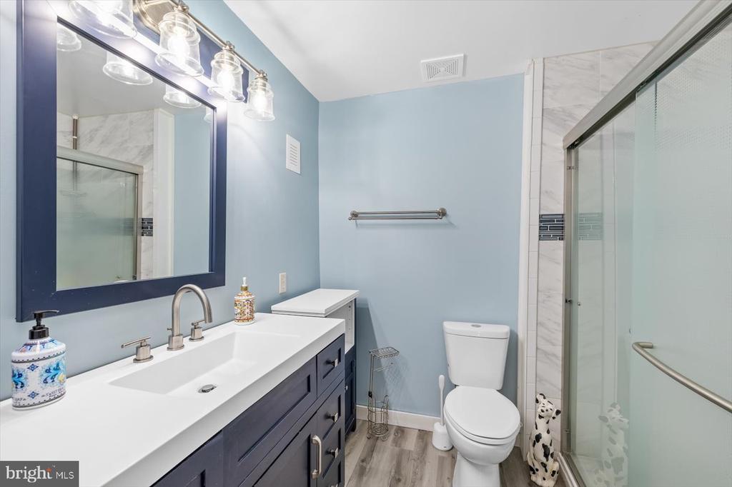 9102 ROYAL COURT