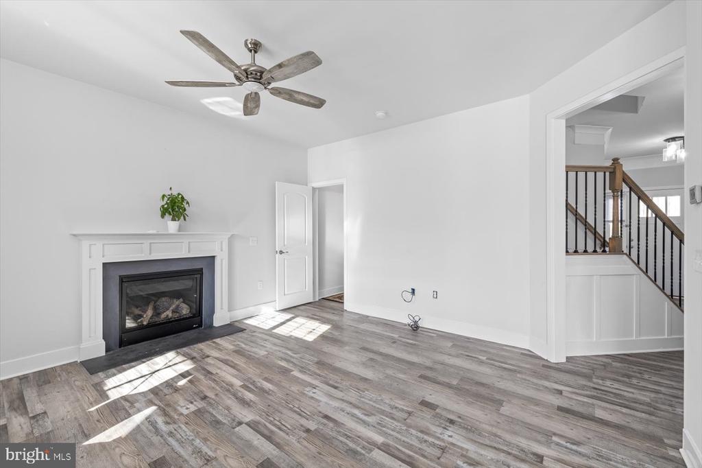 9102 ROYAL COURT