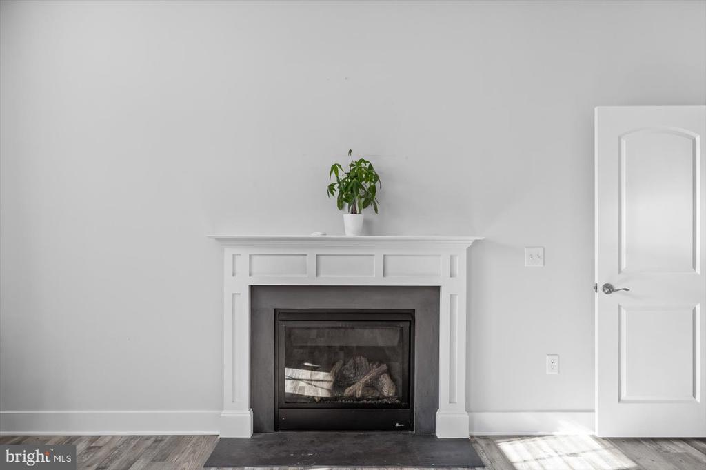 9102 ROYAL COURT