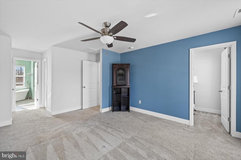 9102 ROYAL COURT
