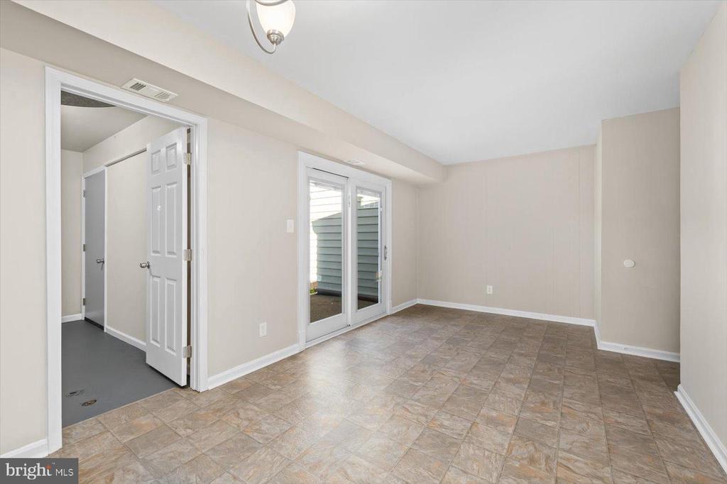 310 GARFIELD COURT