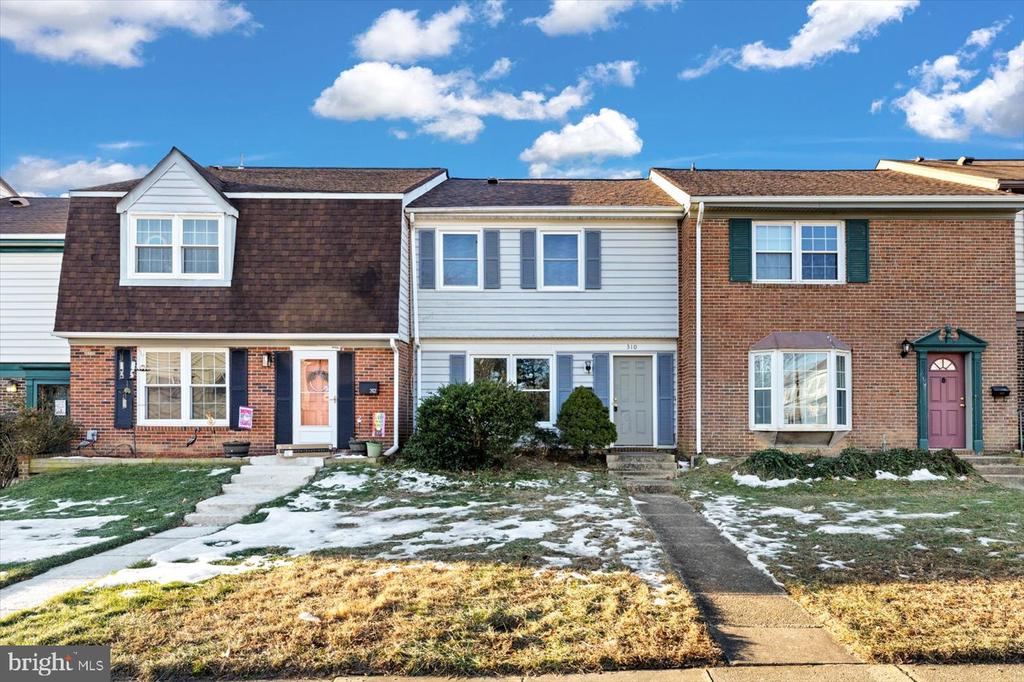 310 GARFIELD COURT