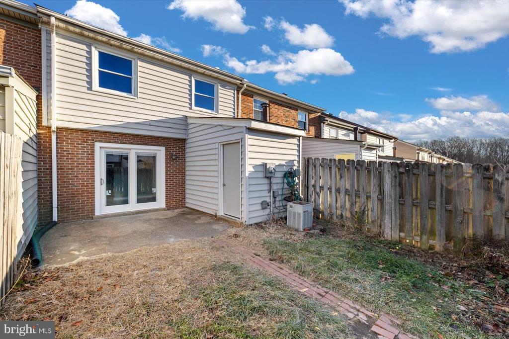 310 GARFIELD COURT