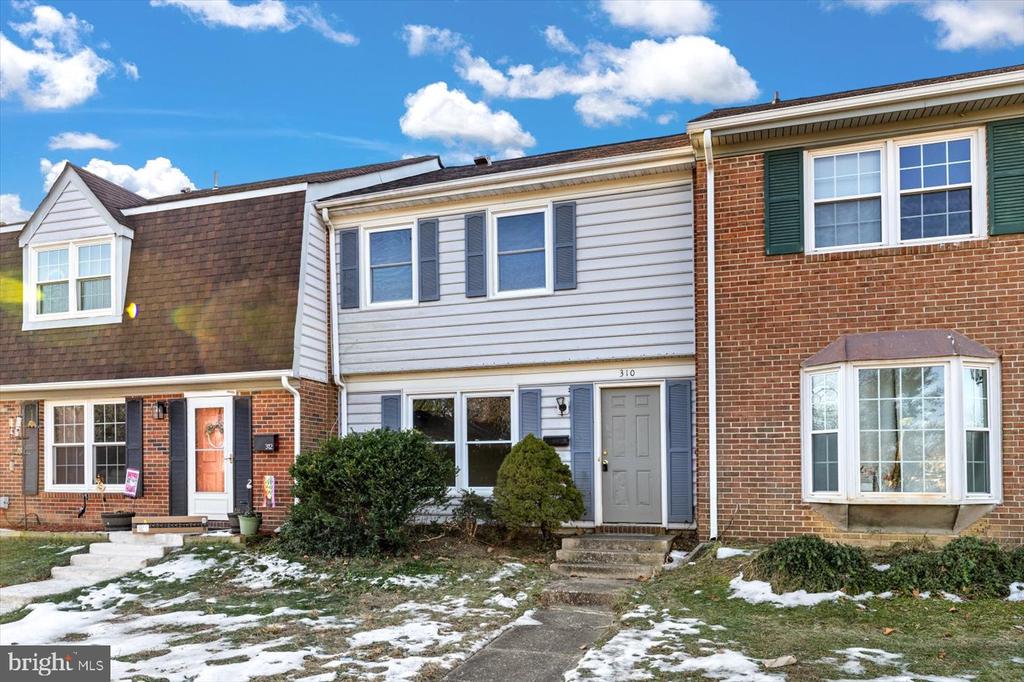 310 GARFIELD COURT