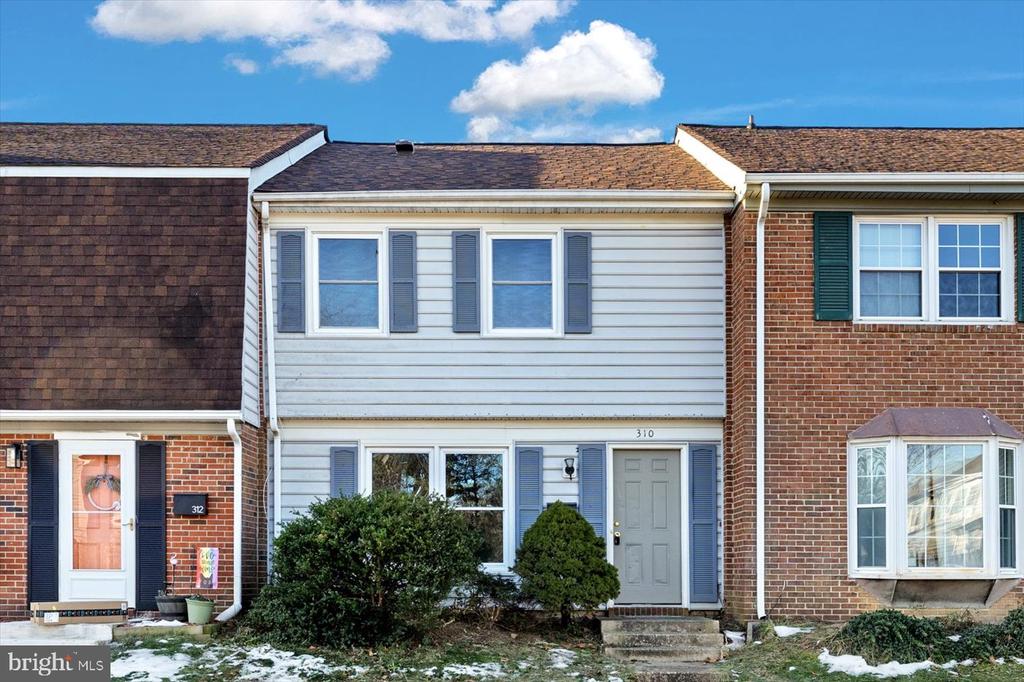 310 GARFIELD COURT