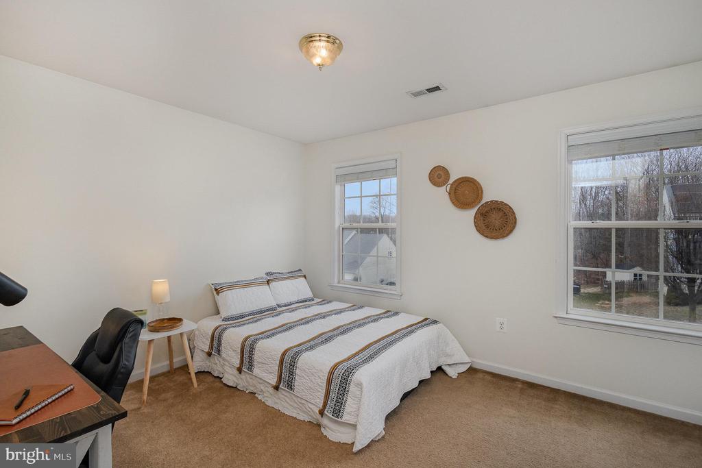 10114 LEES CROSSING LANE