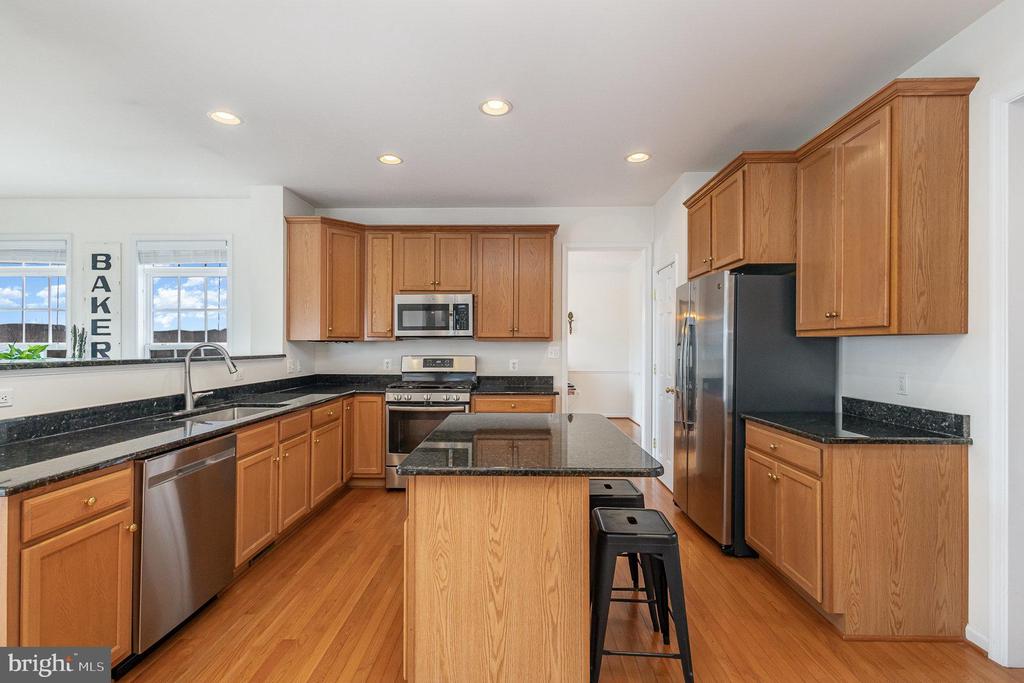 10114 LEES CROSSING LANE