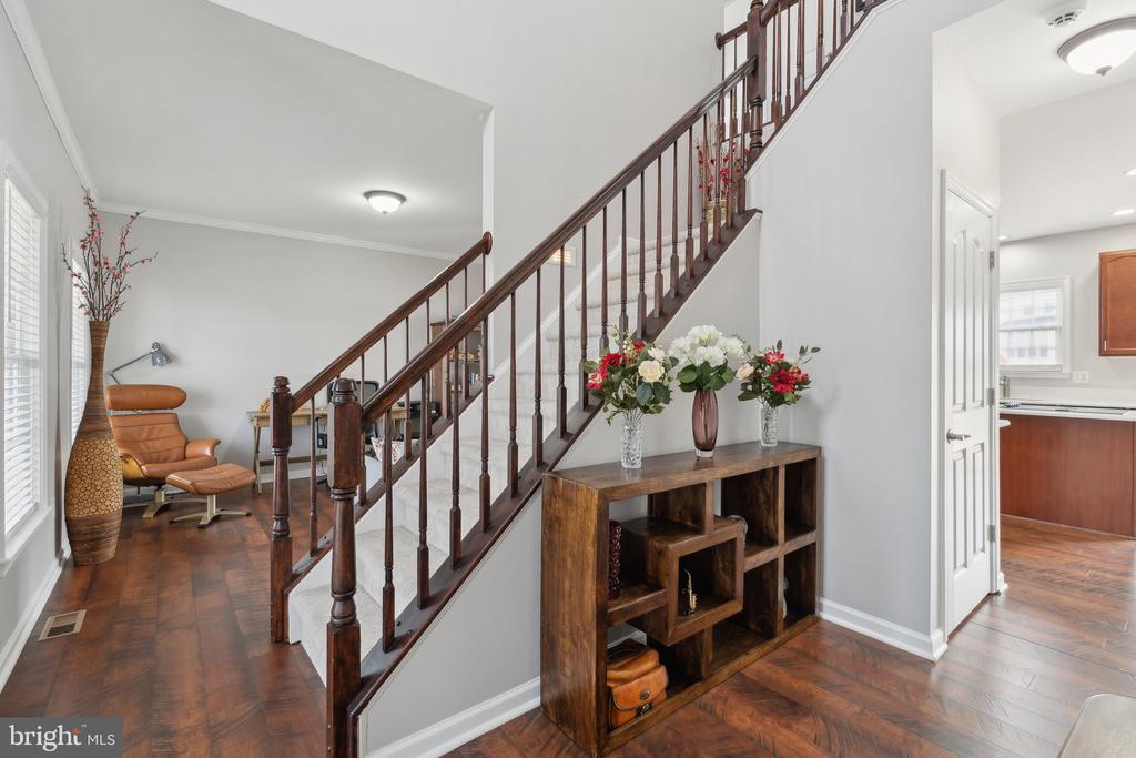 10403 SILVER CREEK COURT