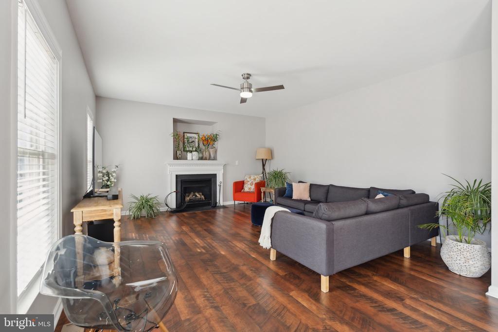 10403 SILVER CREEK COURT
