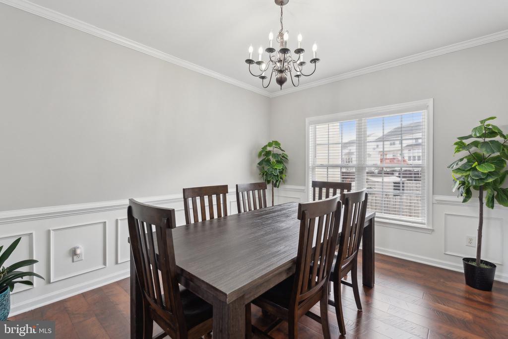 10403 SILVER CREEK COURT