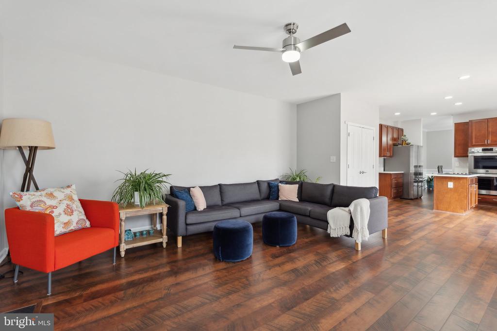 10403 SILVER CREEK COURT