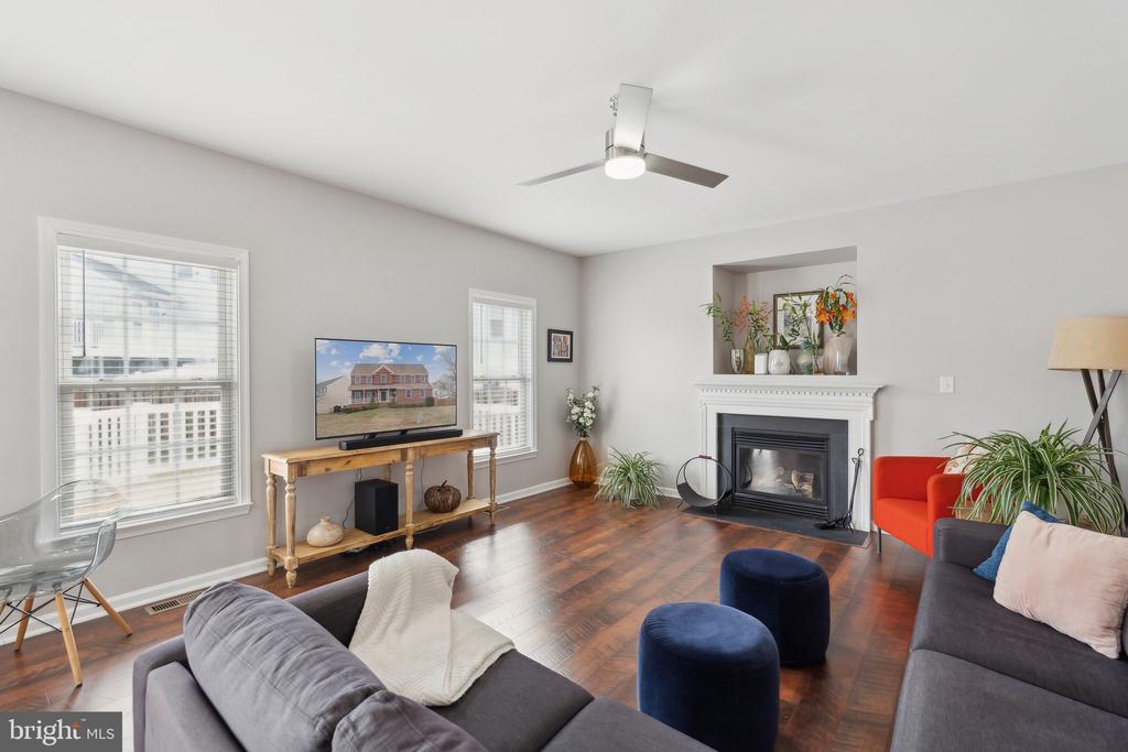 10403 SILVER CREEK COURT