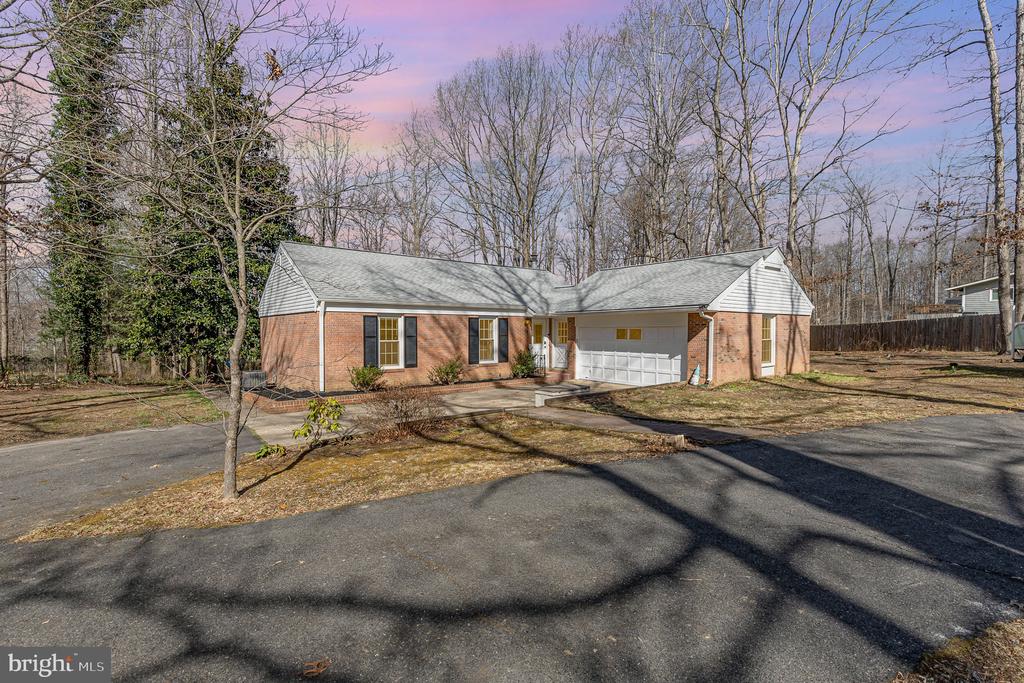 13 BERKSHIRE LANE