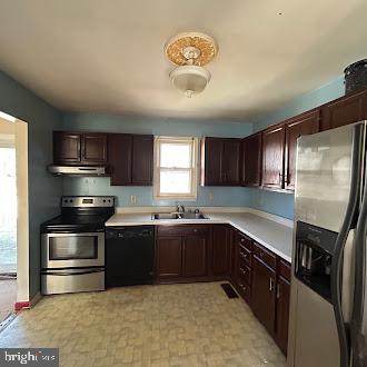 225 GREEN ARBOR DRIVE
