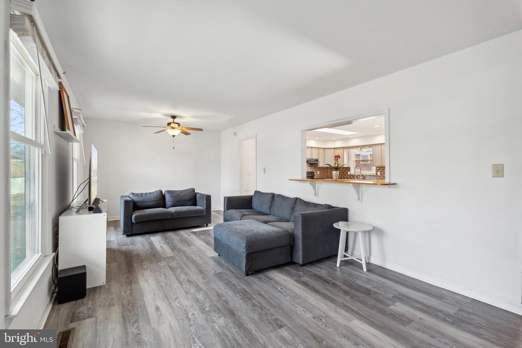 203 LOMBARDY DRIVE