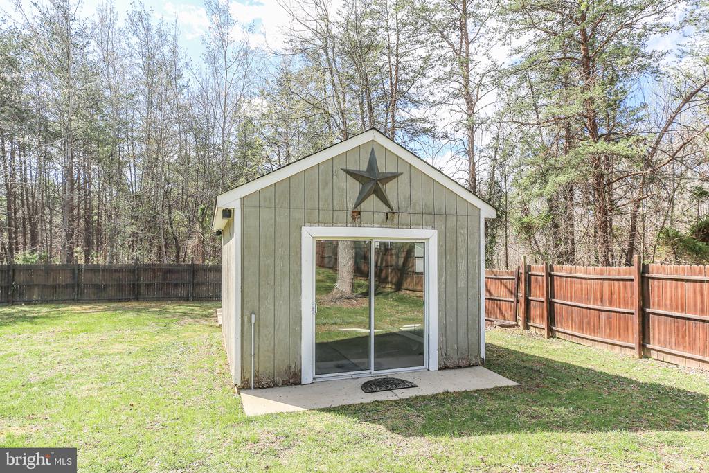 3102 BROWN HILL DRIVE