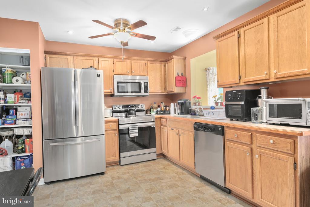 3102 BROWN HILL DRIVE