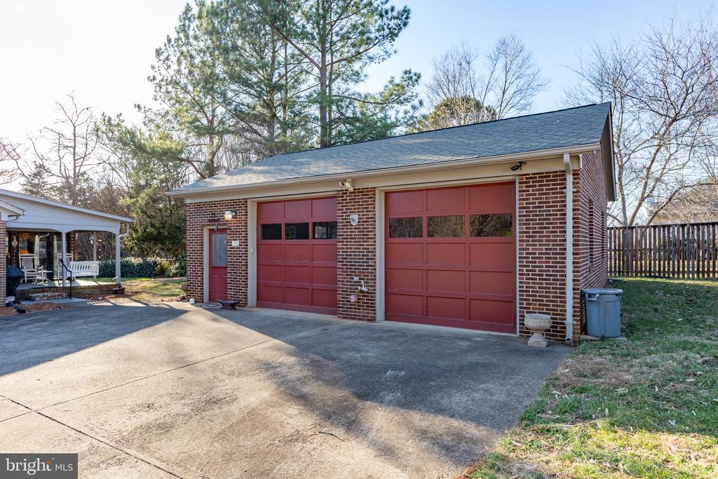 10204 GORDON ROAD
