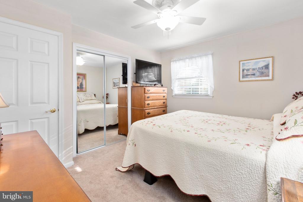 10204 GORDON ROAD