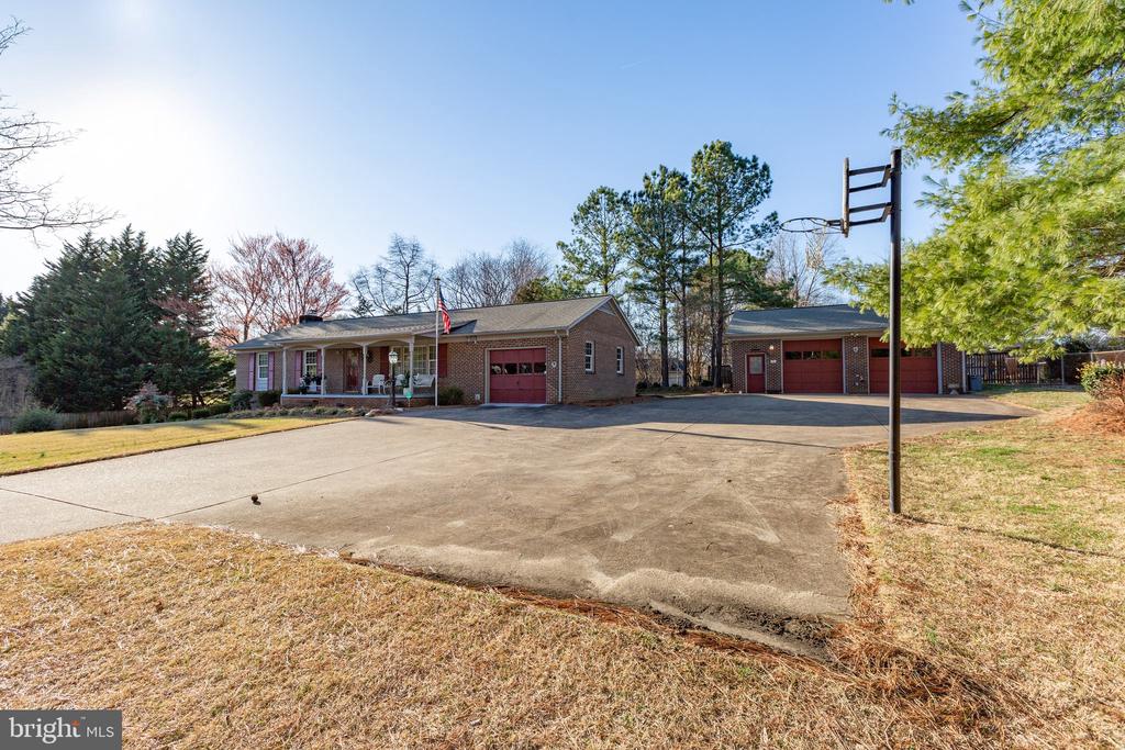 10204 GORDON ROAD