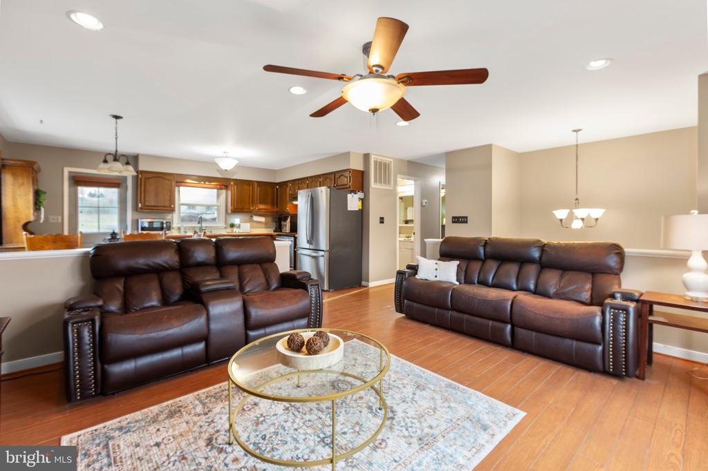 11404 WARNER DRIVE