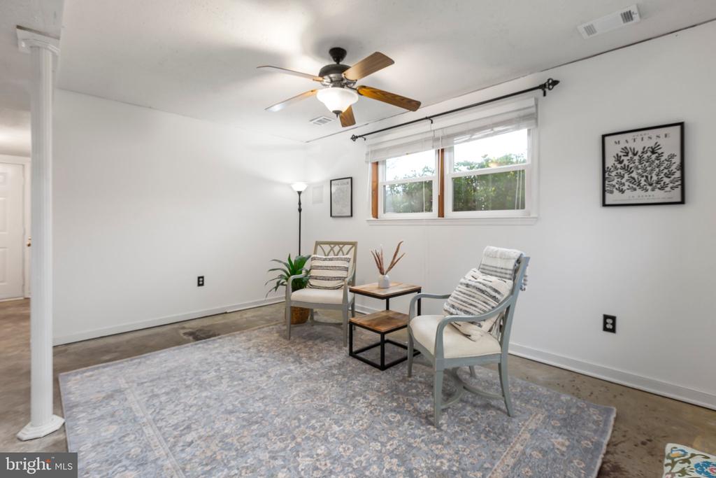 11404 WARNER DRIVE