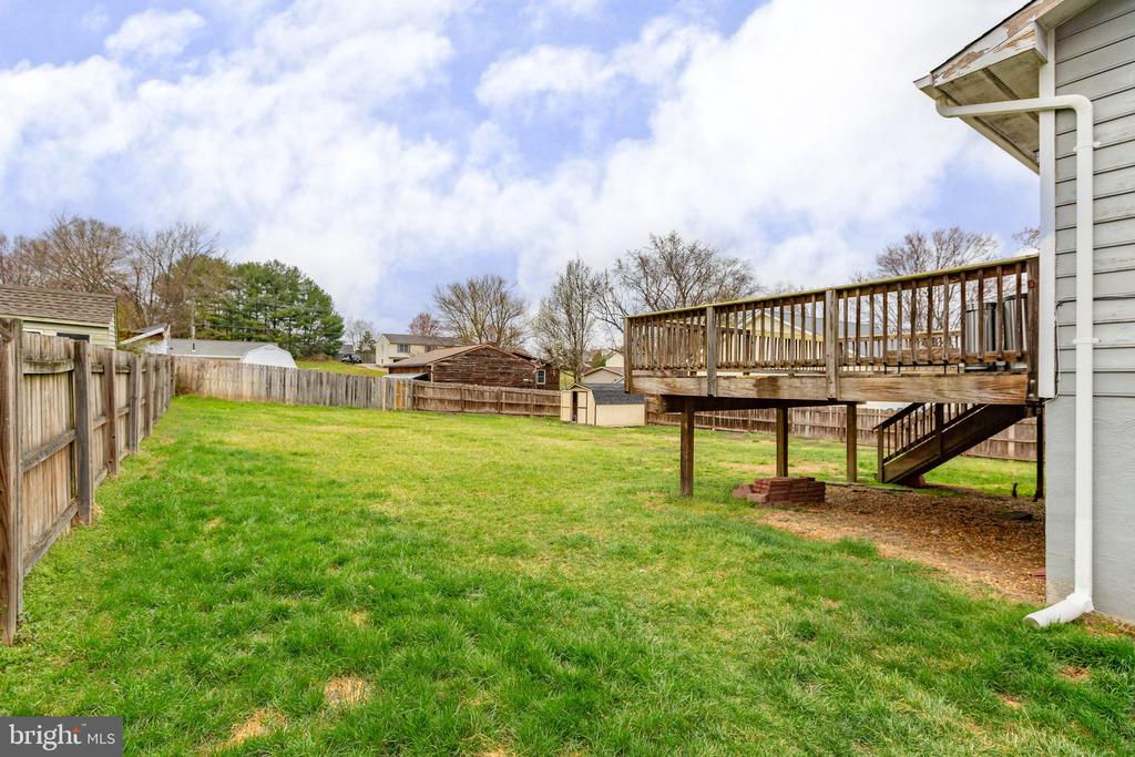 11404 WARNER DRIVE