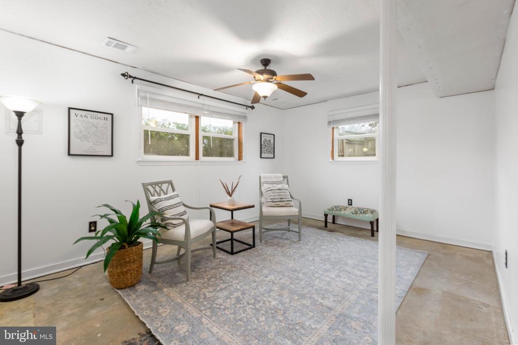 11404 WARNER DRIVE