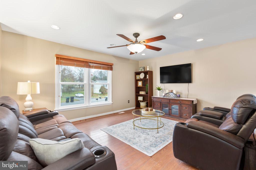11404 WARNER DRIVE