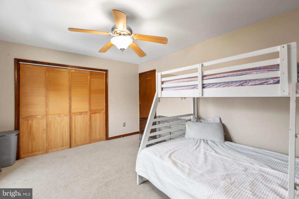 11404 WARNER DRIVE