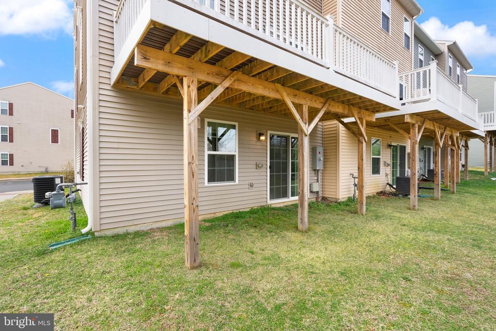 9844 CEDARMASS CIRCLE