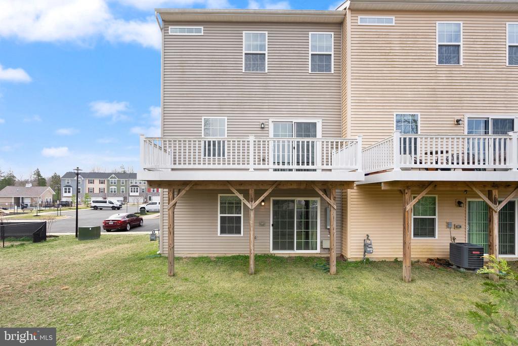 9844 CEDARMASS CIRCLE