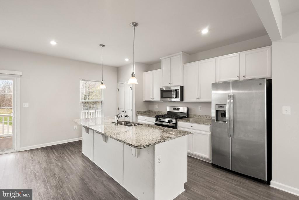 9844 CEDARMASS CIRCLE