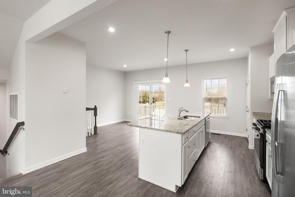 9844 CEDARMASS CIRCLE