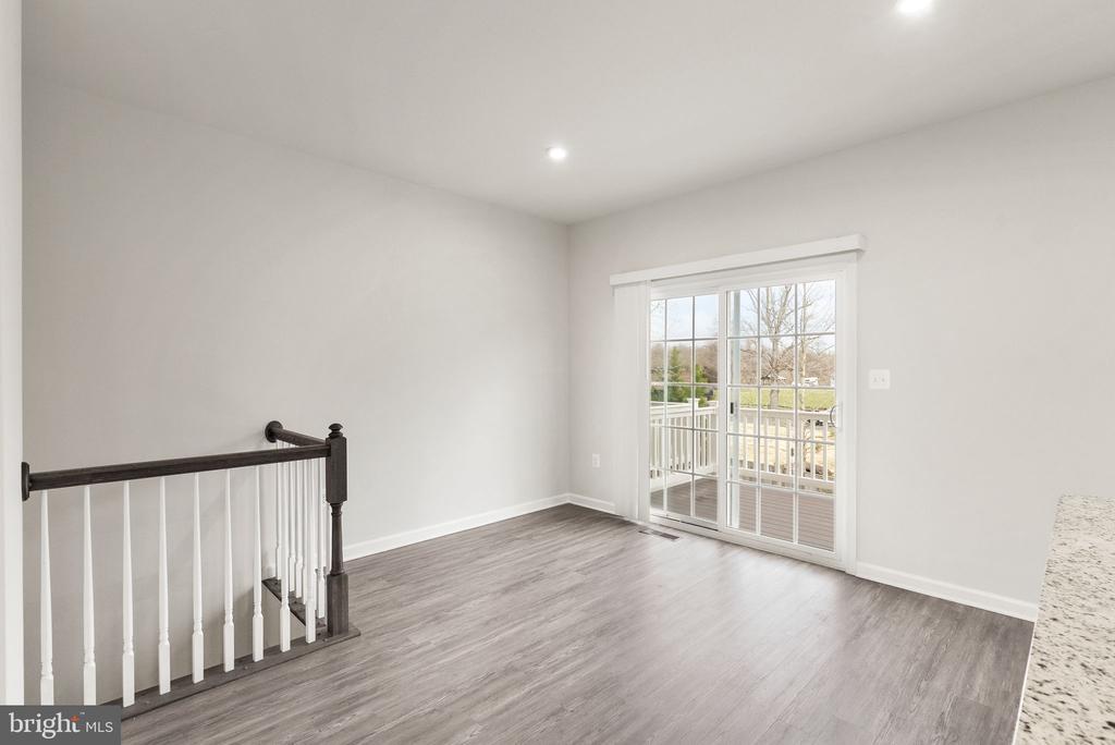 9844 CEDARMASS CIRCLE
