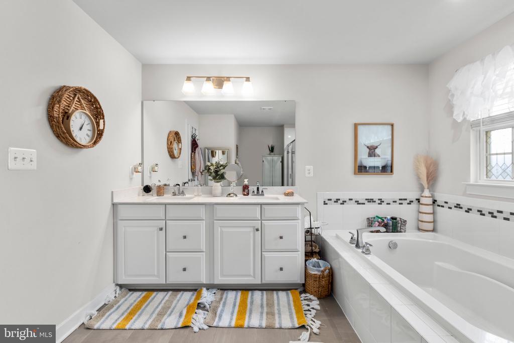 12503 BAINSWOOD COURT