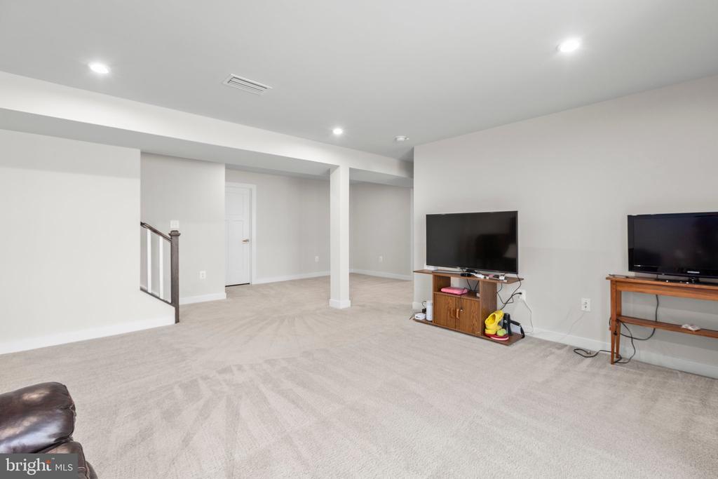 12503 BAINSWOOD COURT
