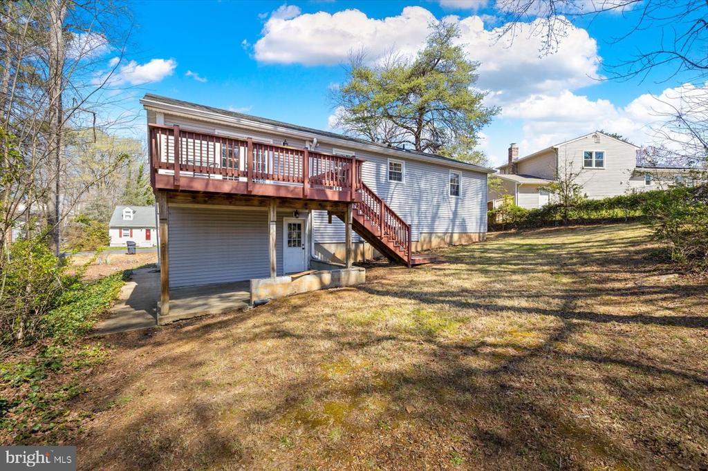 6012 COLLIER DRIVE